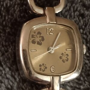 Vintage flower watch